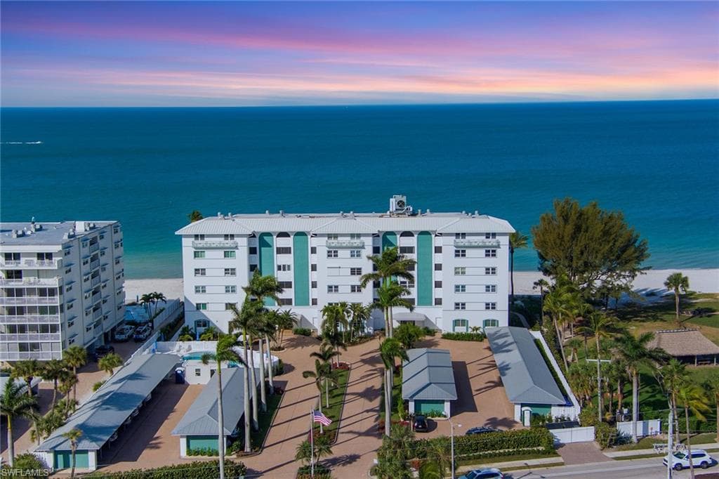2011 Gulf Shore Blvd N 56, Naples, FL 34102-20