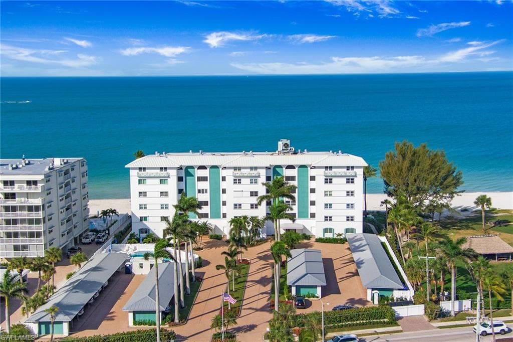 2011 Gulf Shore Blvd N 56, Naples, FL 34102-21