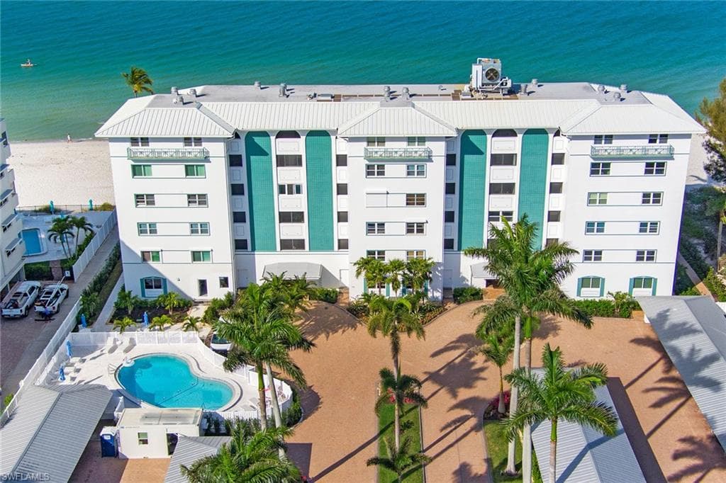 2011 Gulf Shore Blvd N 56, Naples, FL 34102-24