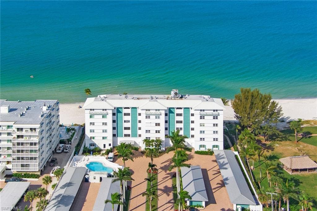 2011 Gulf Shore Blvd N 56, Naples, FL 34102-25
