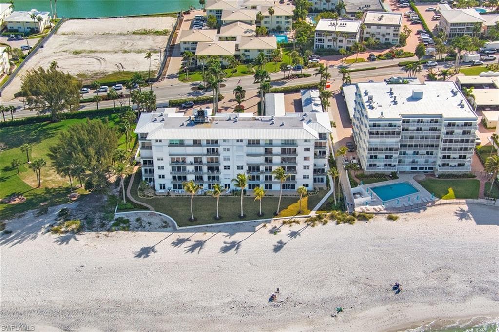 2011 Gulf Shore Blvd N 56, Naples, FL 34102-30