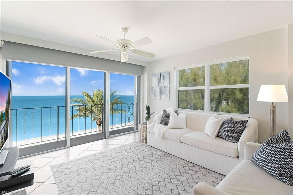 2011 Gulf Shore Blvd N 56, Naples, FL 34102-3