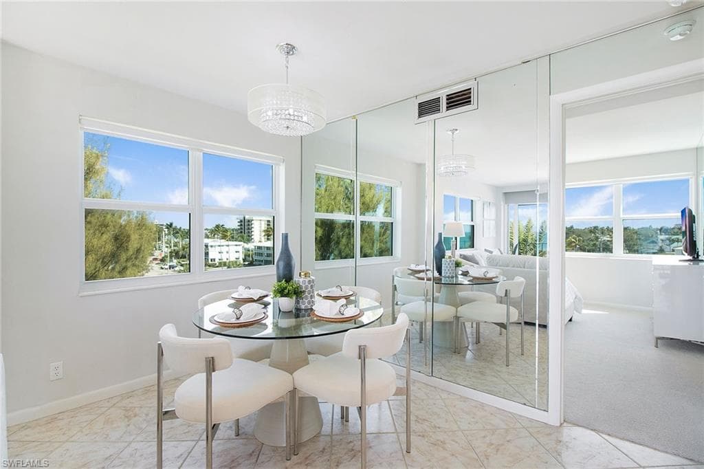 2011 Gulf Shore Blvd N 56, Naples, FL 34102-7