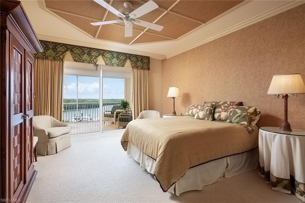 425 Dockside Dr 404, Naples, FL 34110-15