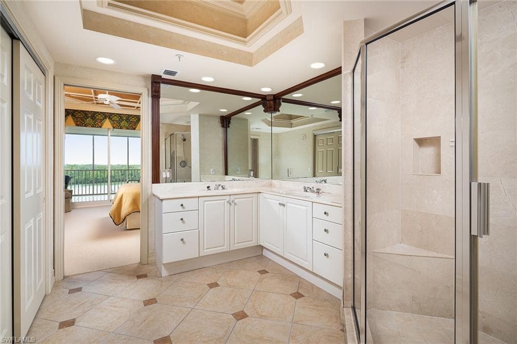 425 Dockside Dr 404, Naples, FL 34110-16