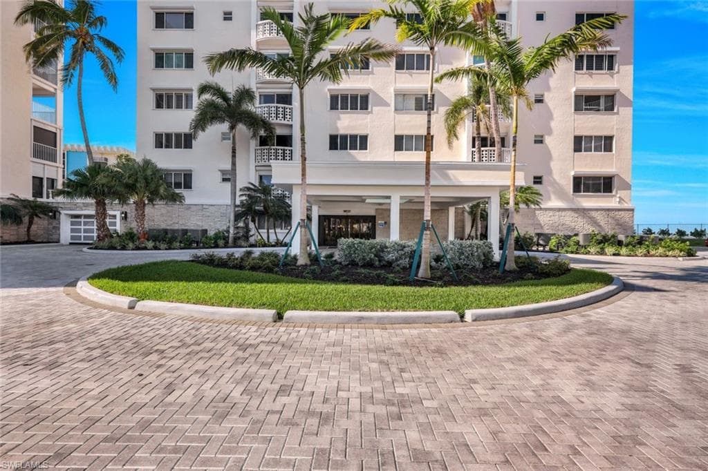 3401 Gulf Shore Blvd N 203, Naples, FL 34103-5