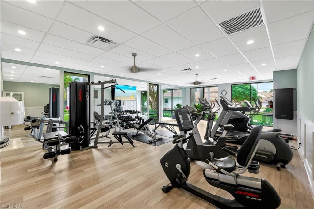 555 Park Shore Dr B-412, Naples, FL 34103-31