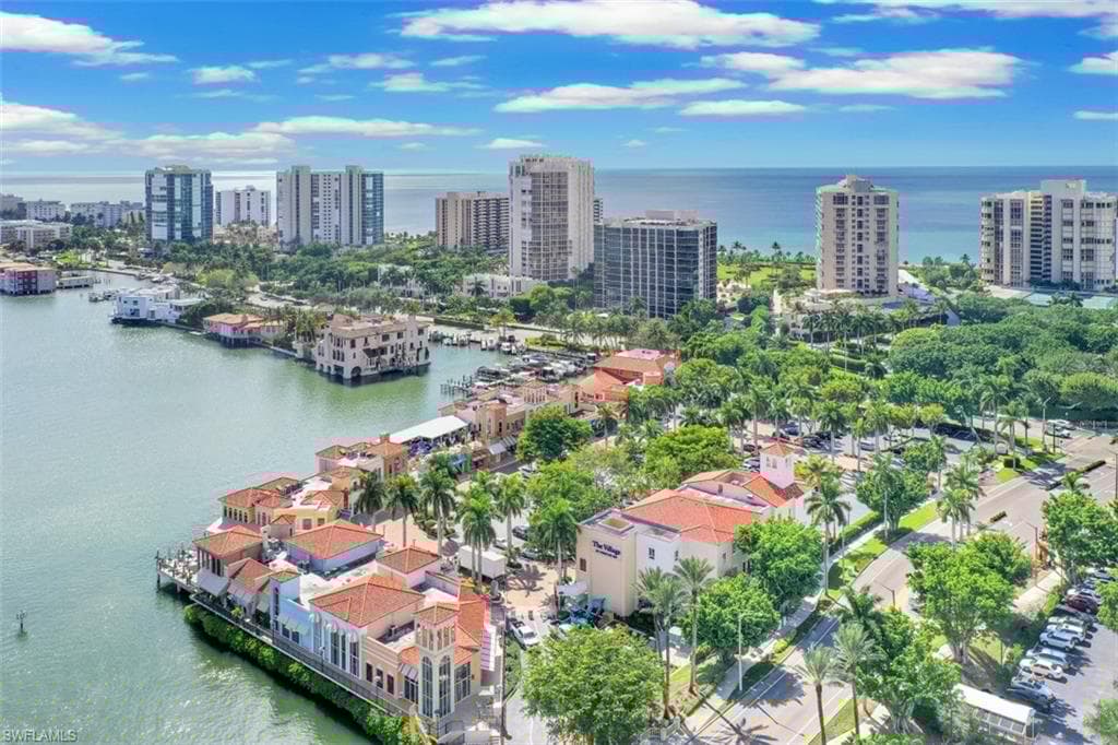 555 Park Shore Dr B-412, Naples, FL 34103-36
