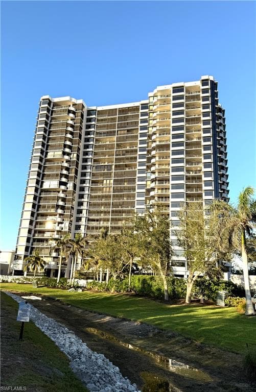 6825 Grenadier Blvd 101, Naples, FL 34108-18