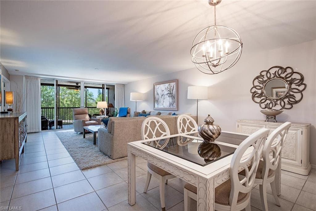 6825 Grenadier Blvd 101, Naples, FL 34108-4