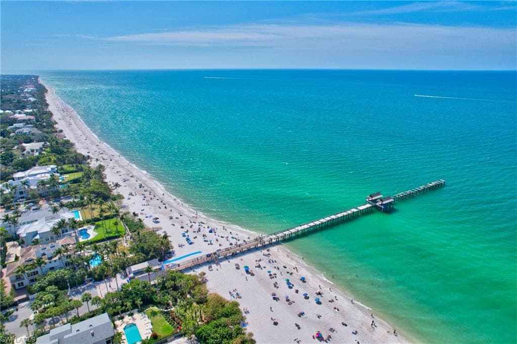 1295 Gulf Shore Blvd S 136, Naples, FL 34102-25