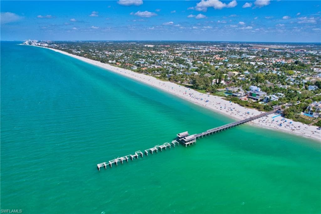1295 Gulf Shore Blvd S 136, Naples, FL 34102-28
