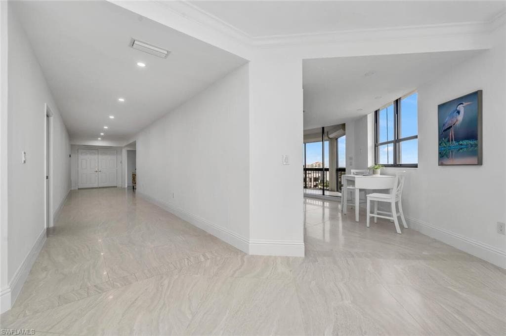 6001 Pelican Bay Blvd Penthouse E, Naples, FL 34108-10