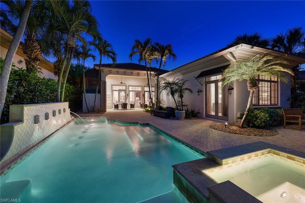 15655 Villoresi Way, Naples, FL 34110-1