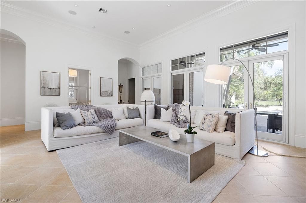 15655 Villoresi Way, Naples, FL 34110-4