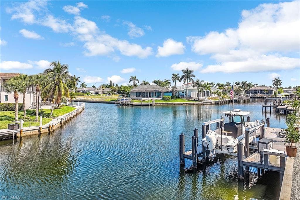 459 Waterleaf Ct, Marco Island, FL 34145-11