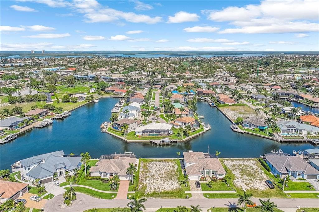 459 Waterleaf Ct, Marco Island, FL 34145-7