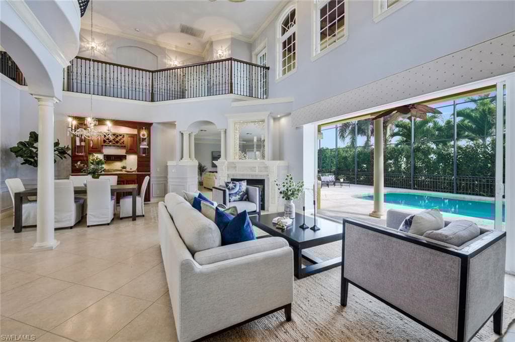 1835 Kingfish Rd, Naples, FL 34102-16