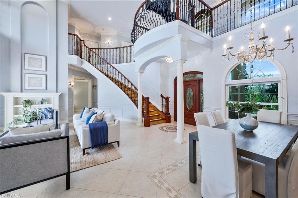 1835 Kingfish Rd, Naples, FL 34102-26