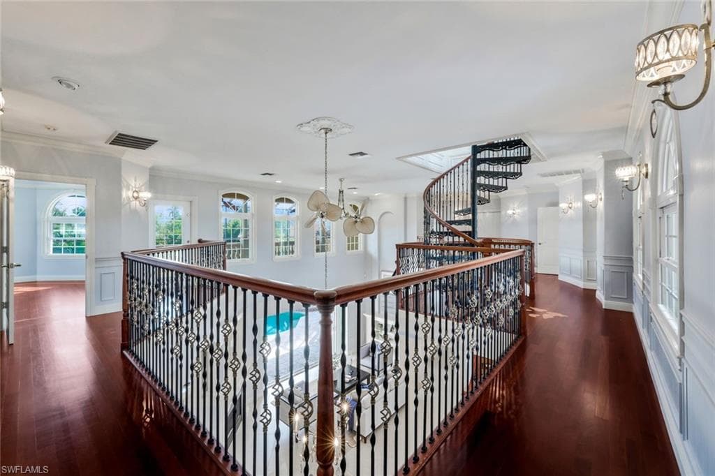 1835 Kingfish Rd, Naples, FL 34102-29