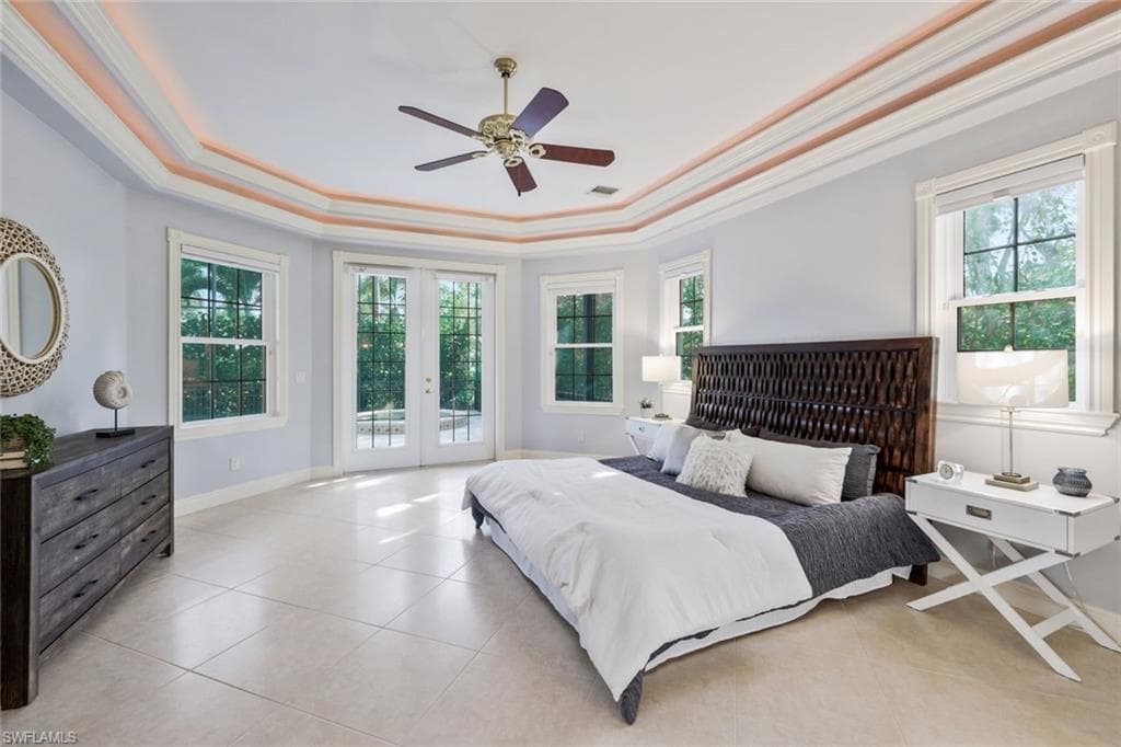 1835 Kingfish Rd, Naples, FL 34102-31