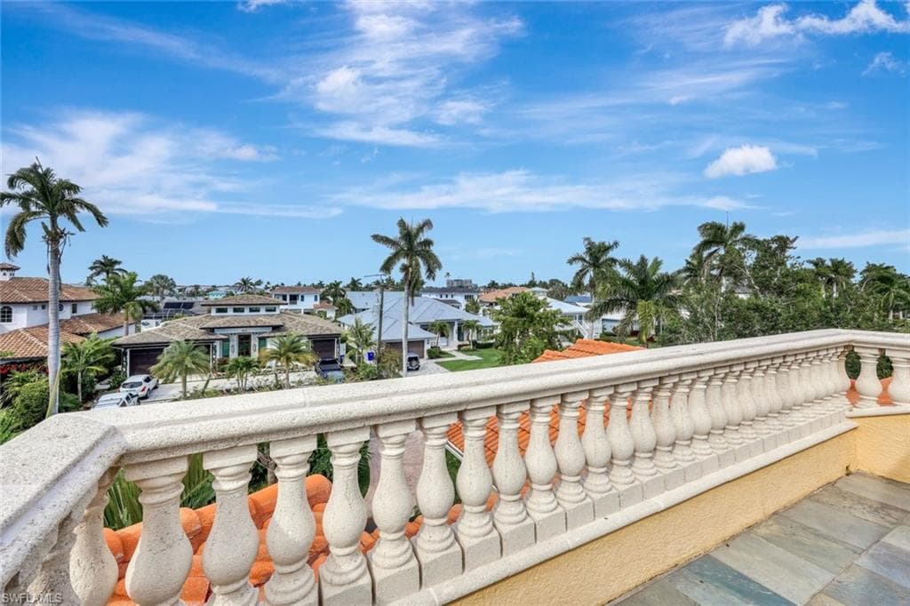 1835 Kingfish Rd, Naples, FL 34102-39