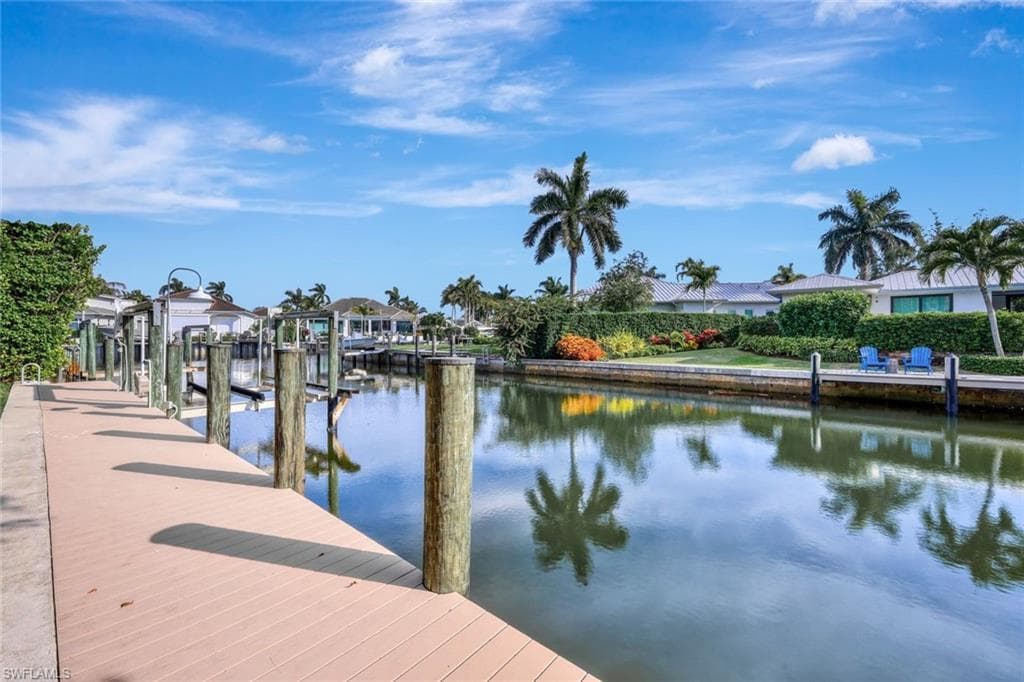 1835 Kingfish Rd, Naples, FL 34102-46