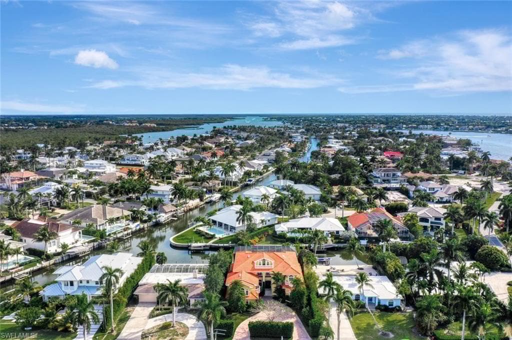 1835 Kingfish Rd, Naples, FL 34102-6