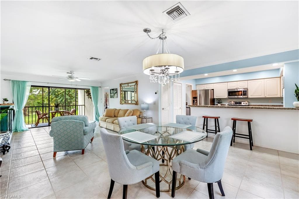1608 Spoonbill Ln B, Naples, FL 34105-3