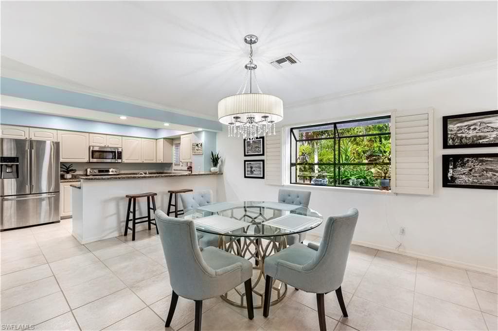 1608 Spoonbill Ln B, Naples, FL 34105-7