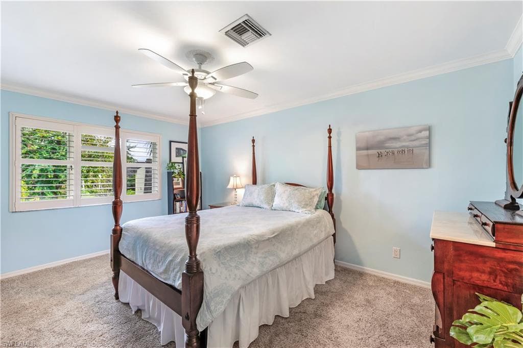 1608 Spoonbill Ln B, Naples, FL 34105-8