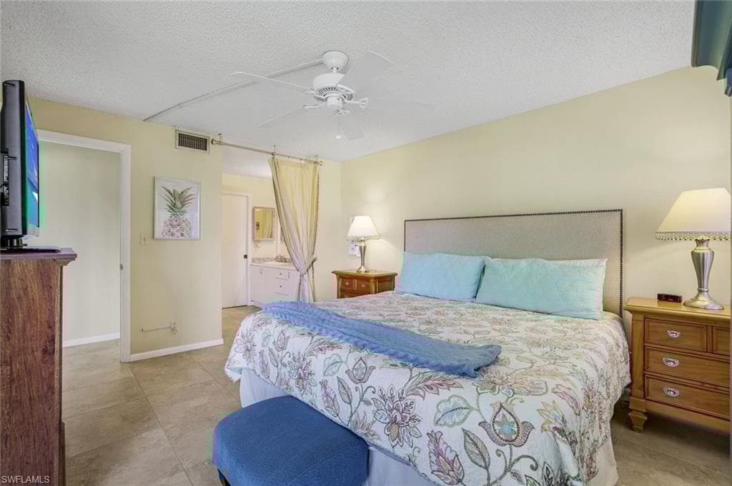 1087 Forest Lakes Dr 1-104, Naples, FL 34105-11