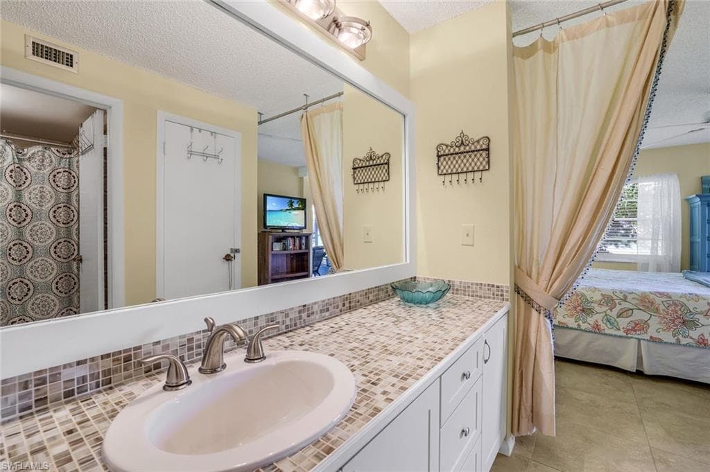 1087 Forest Lakes Dr 1-104, Naples, FL 34105-13