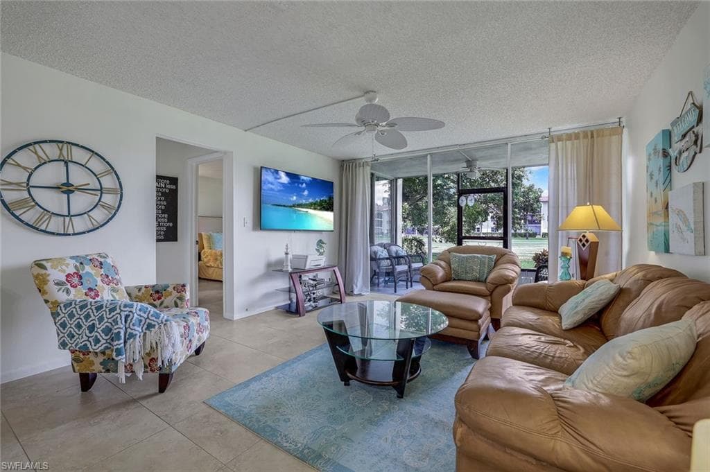 1087 Forest Lakes Dr 1-104, Naples, FL 34105-4