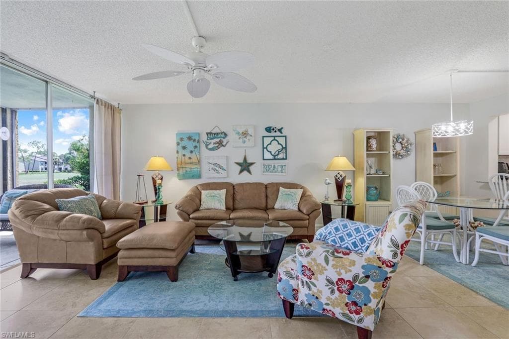 1087 Forest Lakes Dr 1-104, Naples, FL 34105-6