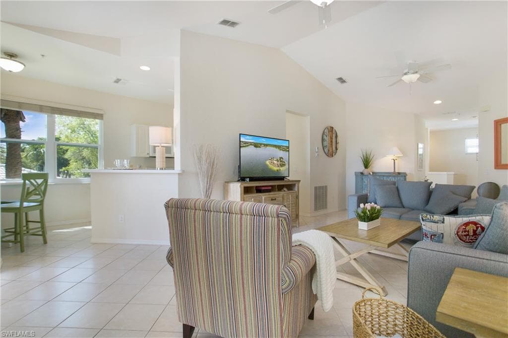 4690 Hawks Nest Way E-204, Naples, FL 34114-16
