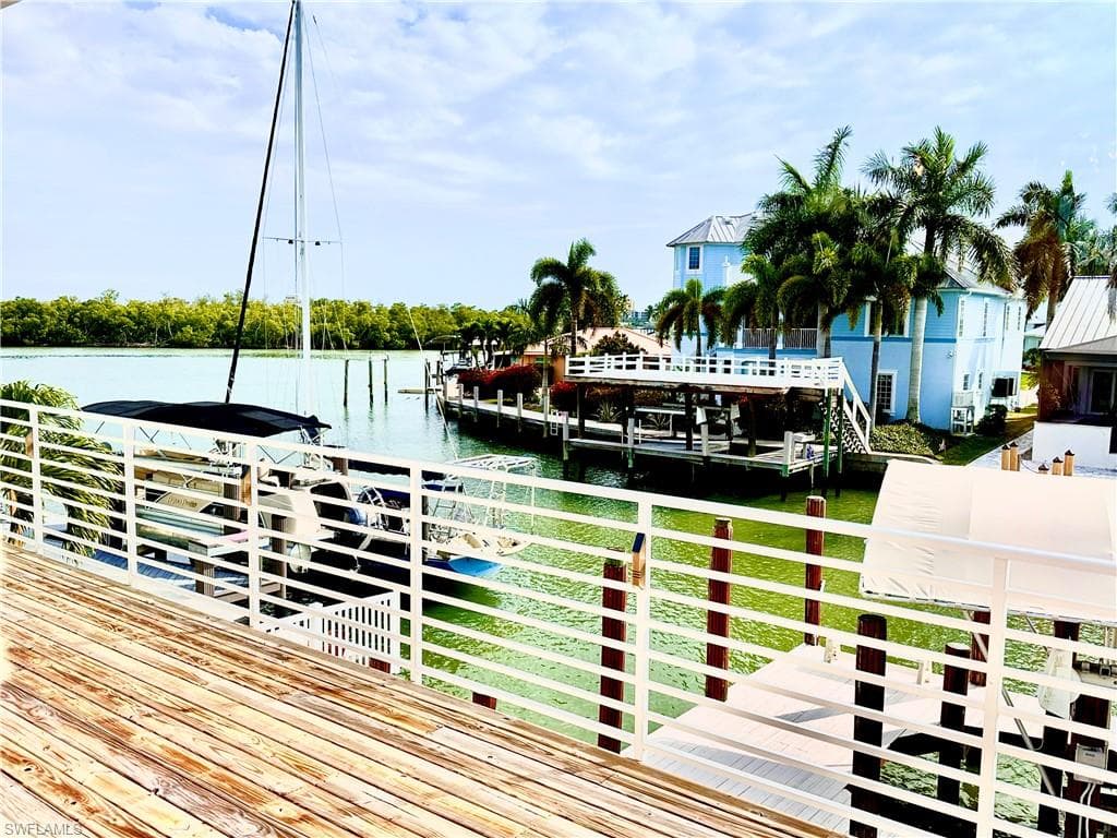 168 Trinidad St, Naples, FL 34113-26