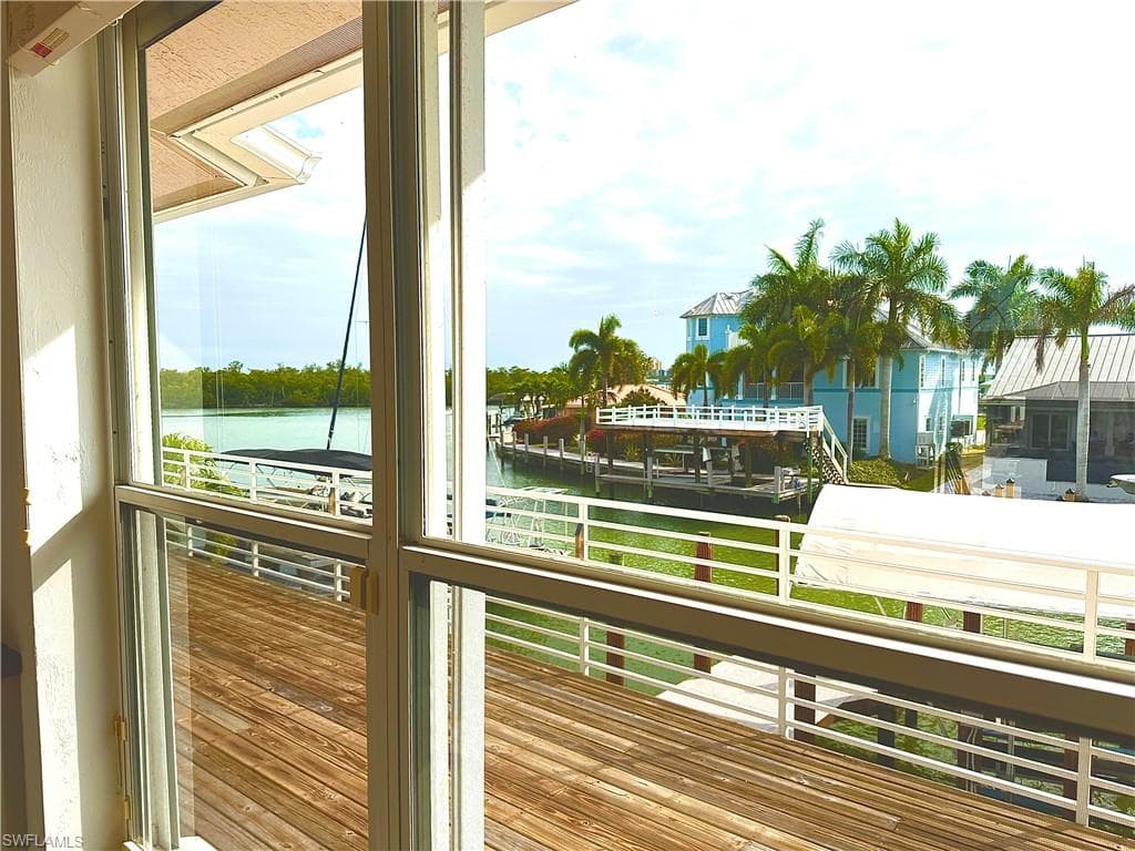 168 Trinidad St, Naples, FL 34113-28