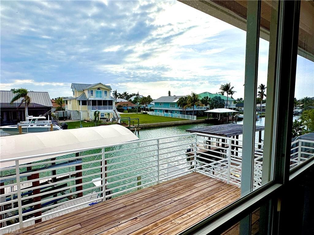 168 Trinidad St, Naples, FL 34113-6