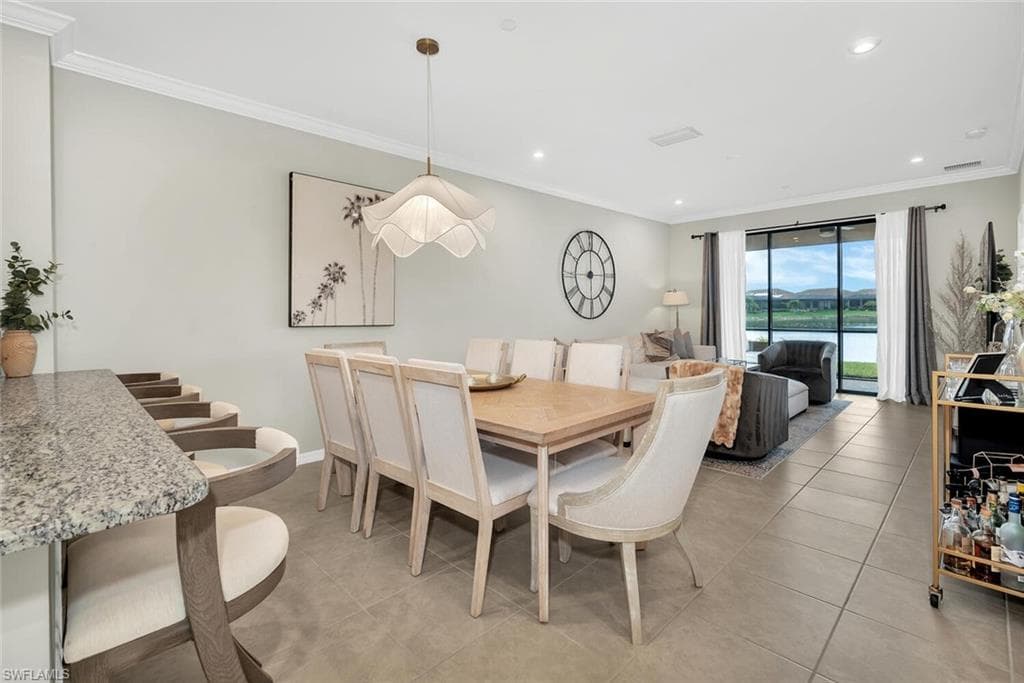 9365 Pocida Ct 8-104, Naples, FL 34119-4