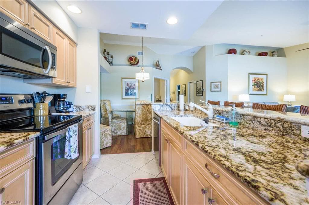 7635 Arbor Lakes Ct 2423, Naples, FL 34112-11