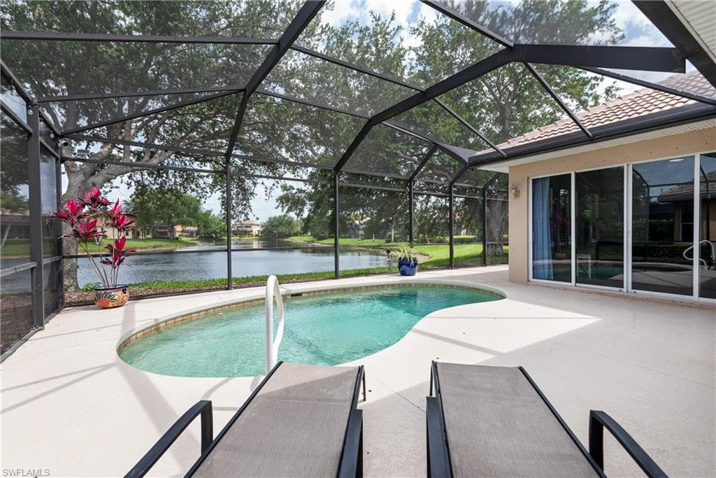 6840 Bent Grass Dr, Naples, FL 34113-2