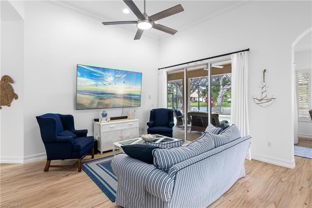 6840 Bent Grass Dr, Naples, FL 34113-6