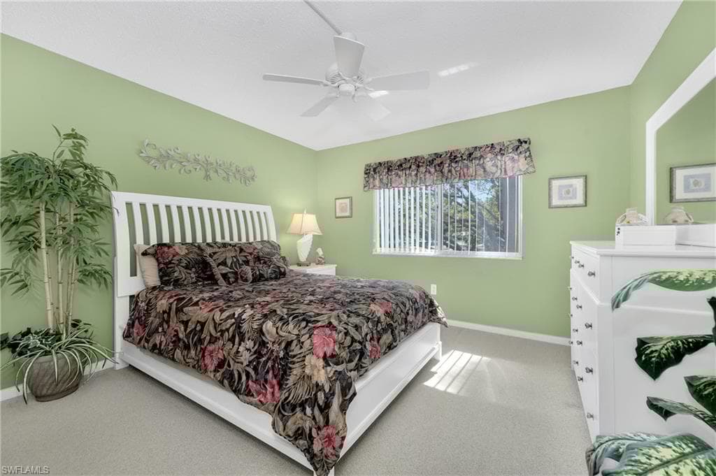 215 Cypress Way E D8, Naples, FL 34110-11