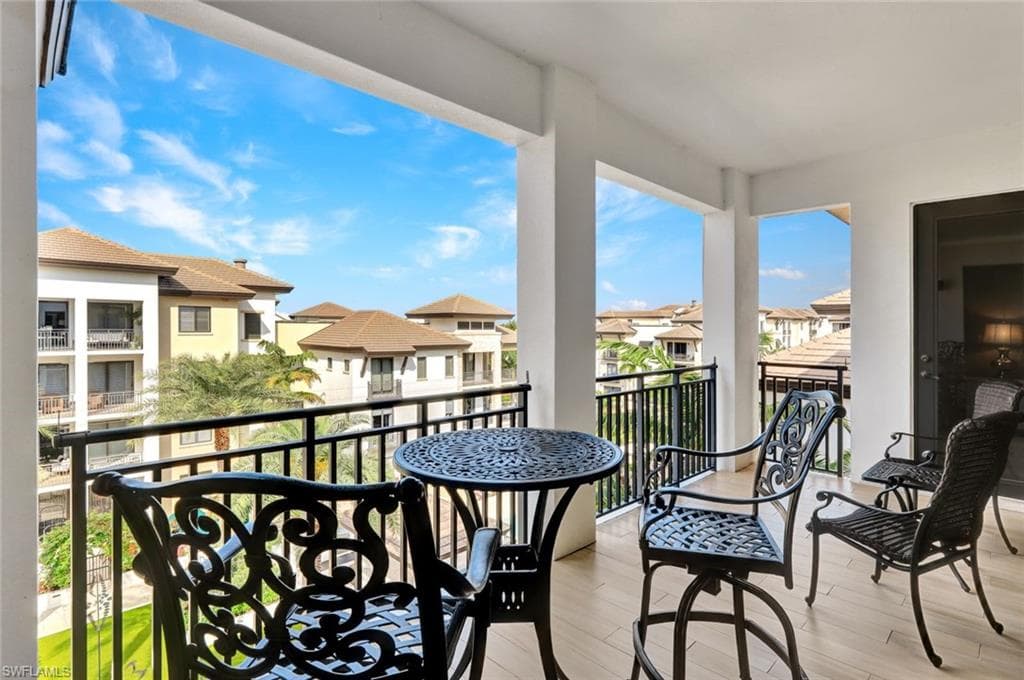 1030 3rd Ave S 514, Naples, FL 34102-22