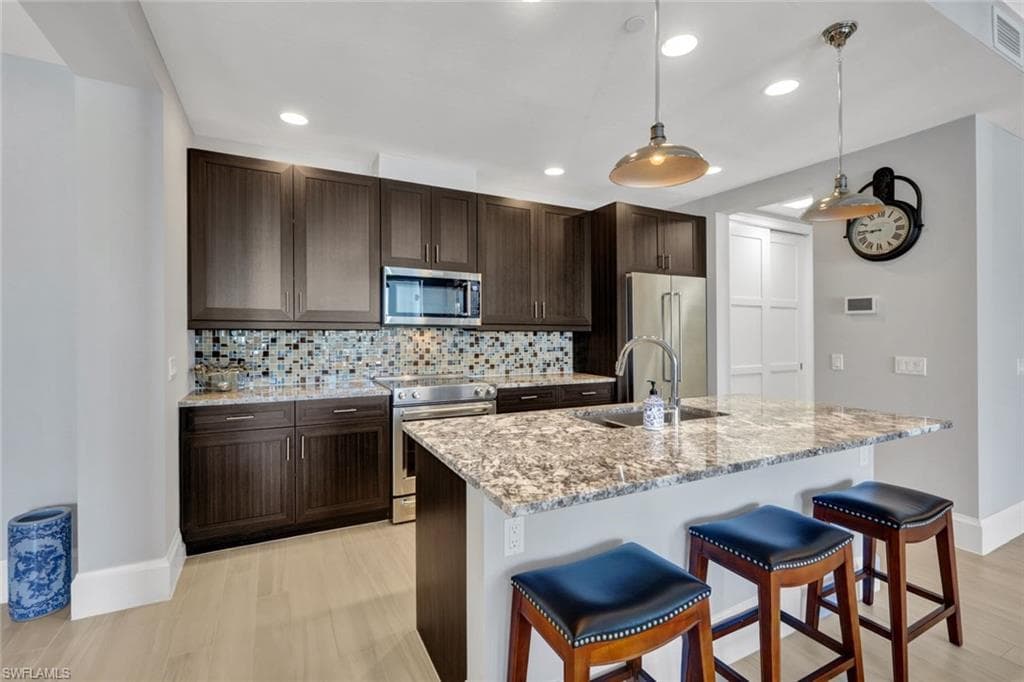 1030 3rd Ave S 514, Naples, FL 34102-7