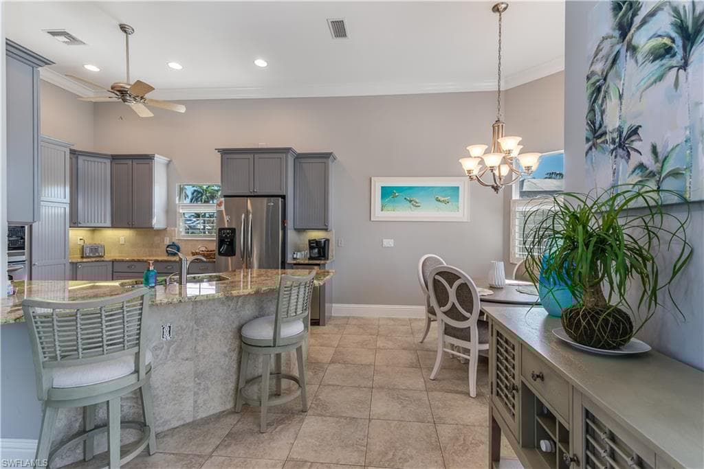 1845 Honduras Ave, Marco Island, FL 34145-9