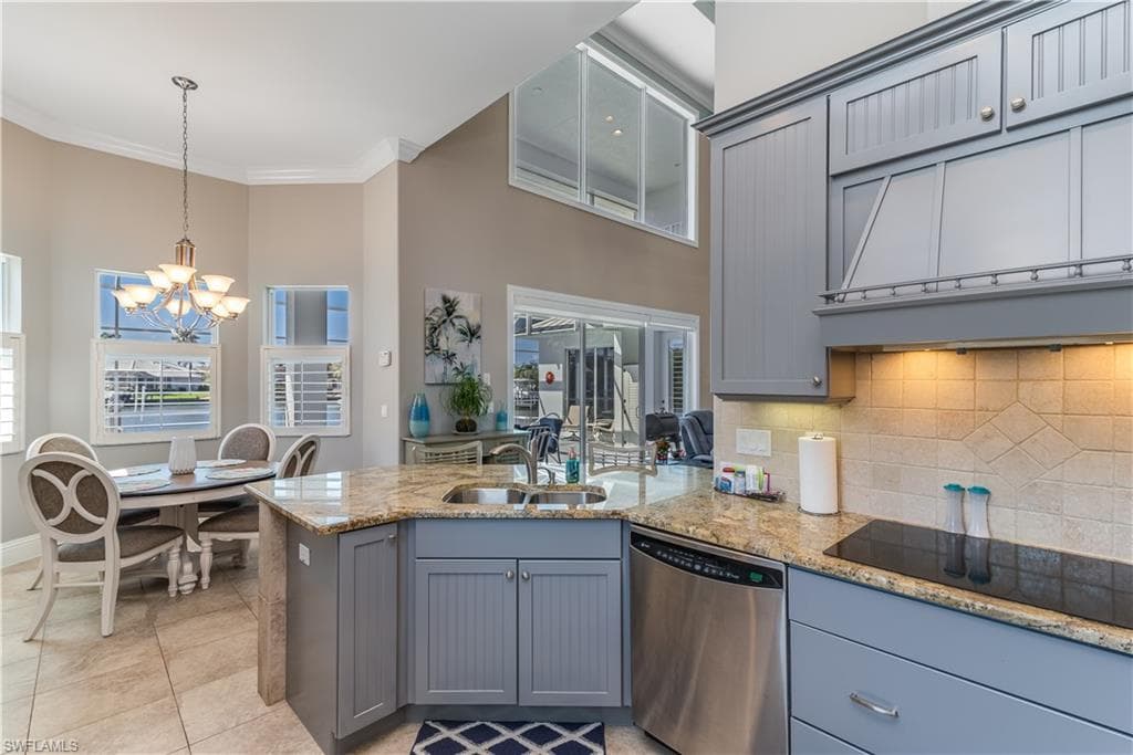 1845 Honduras Ave, Marco Island, FL 34145-11