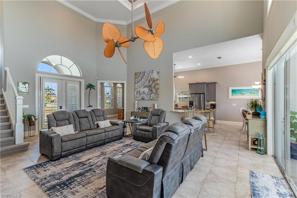 1845 Honduras Ave, Marco Island, FL 34145-12