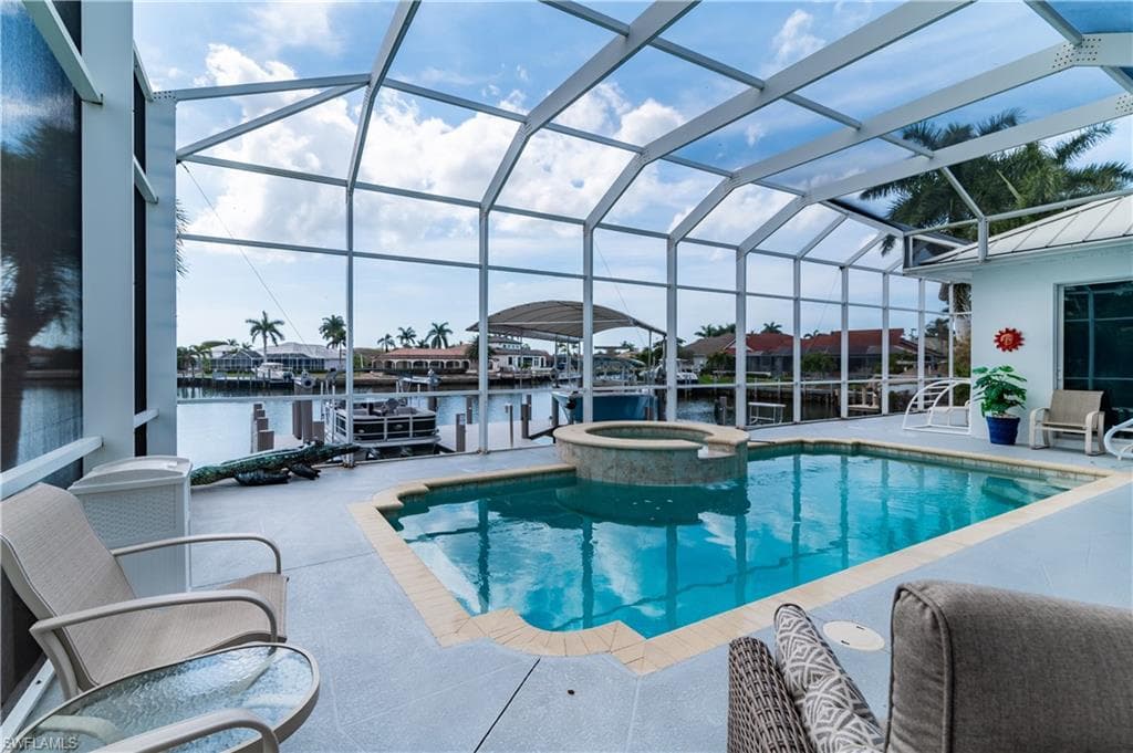 1845 Honduras Ave, Marco Island, FL 34145-32